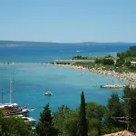 In With Sea View, Balcony, Air Conditioning, Wi-fi *
