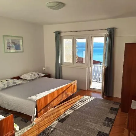 In With Sea View, Balcony, Air Conditioning, Wi-fi Lejlighed