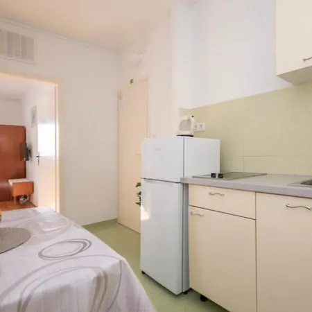 In With Sea View, Balcony, Air Conditioning, Wi-fi 公寓